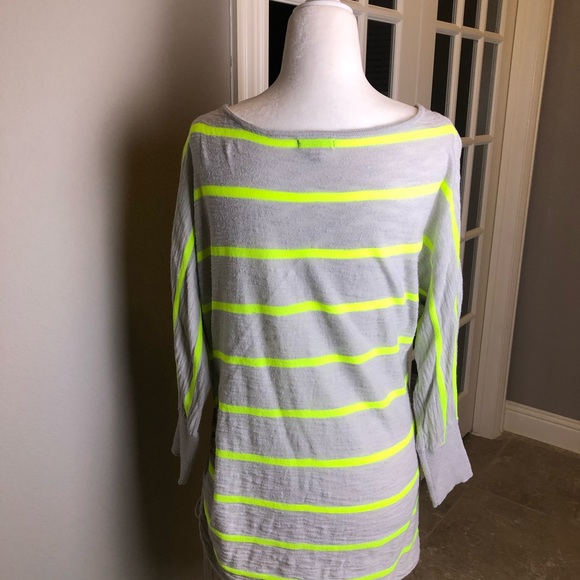 Fun Express Top! - Picture 3 of 6